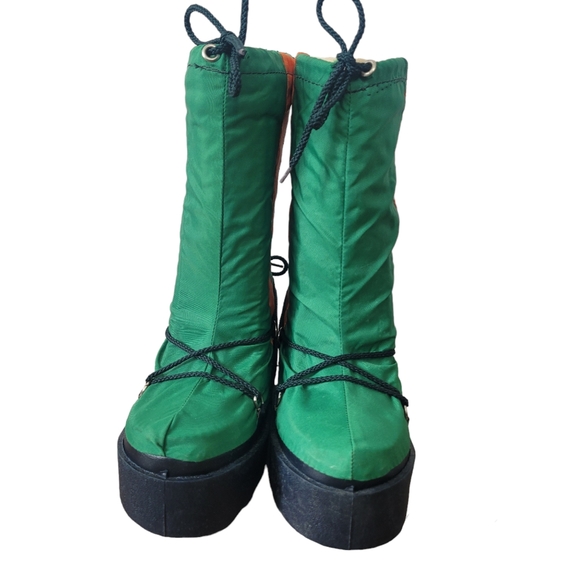 Vintage 80's green and orange Maple Leaf platform winter space boots Size 9 - Picture 2 of 13